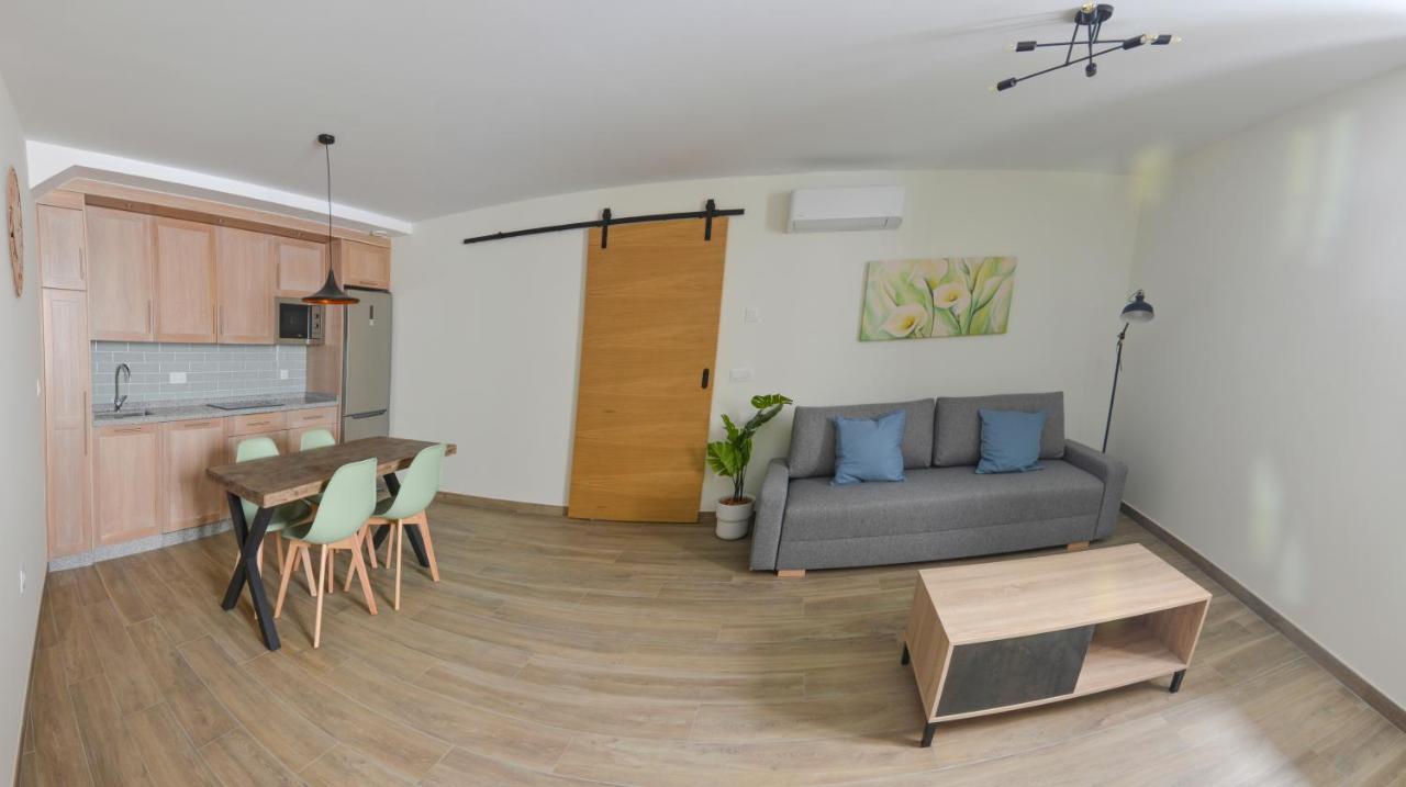 Apartamentos Turisticos Hornillo Caceres Exterior photo